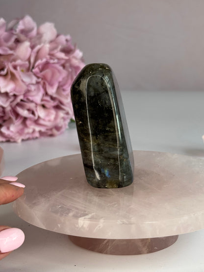 Flashy Labradorite Free-Form | High-Flash Display Crystal