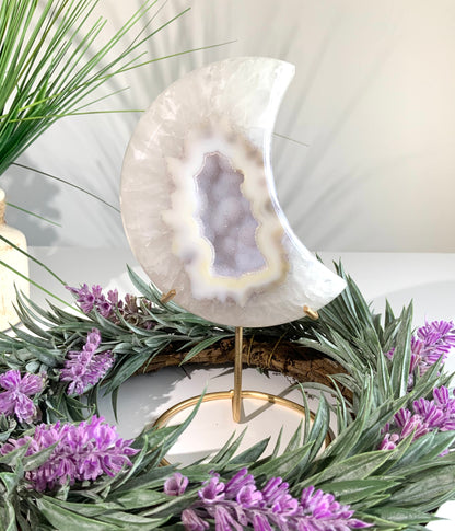 Beautiful Agate Moon with Druzy -G