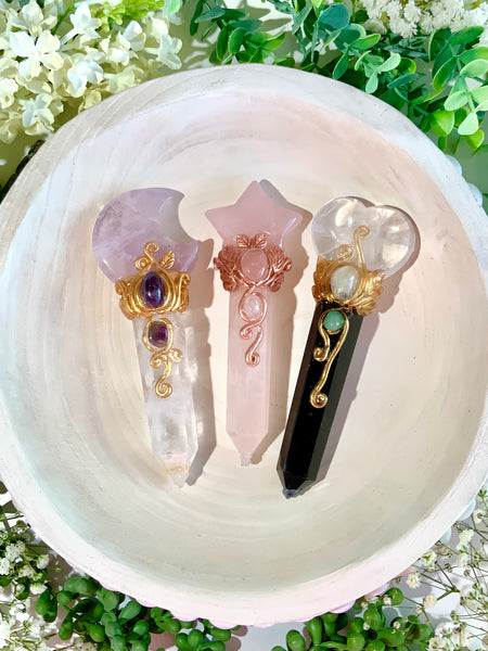 Crystal Magic Wands – Moon, Star & Heart Crystal Wand | Amethyst, Rose Quartz, Clear Quartz & Obsidian