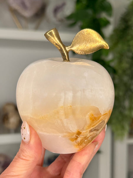 White Onyx Apple Carving