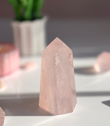🌸 Rose Quartz Tower – Polished Point for Love & Calm- Q