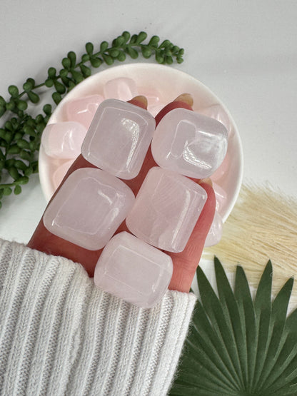 Pink Mangano Calcite Tumble – UV Reactive