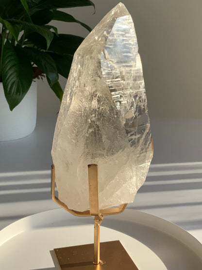 Light Citrine Quartz Tower – Self-Healed • Abundance & Renewal