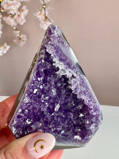 Amethyst Pyrmid