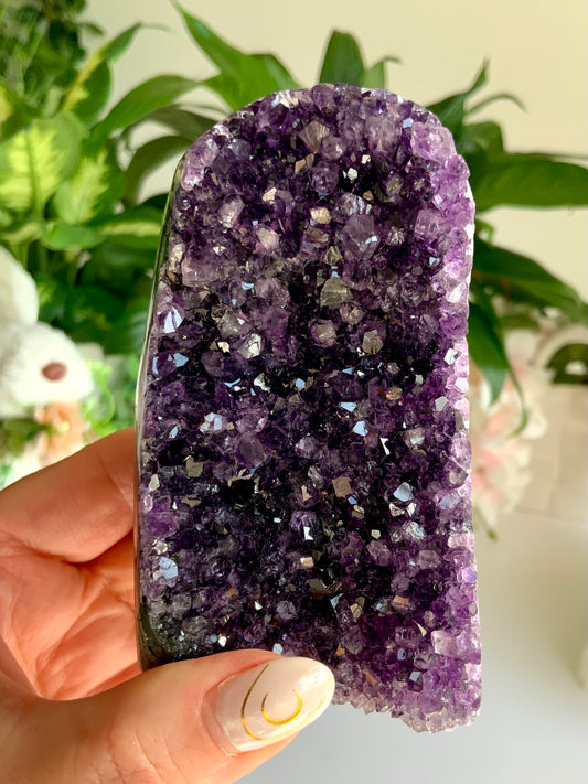 Uruguay Amethyst Cut Base — Peace | Calm | Intuition