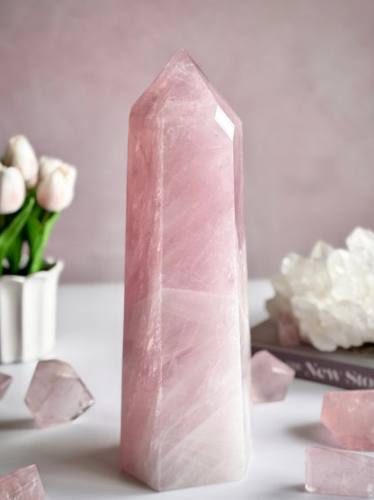 💗 Bubblegum Pink Rose Quartz Tower – 8.1 lb Statement Piece