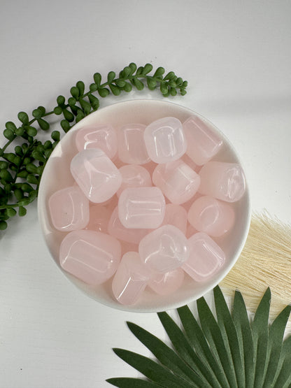 Pink Mangano Calcite Tumble – UV Reactive