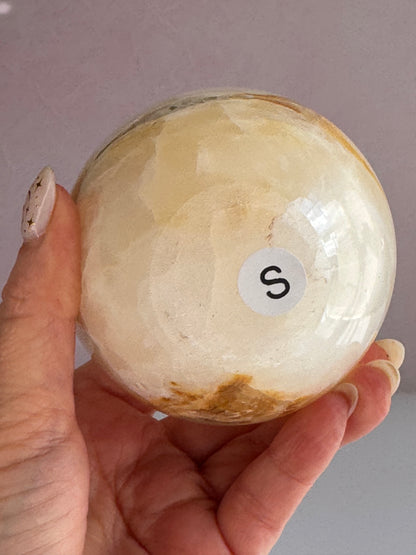 White Onyx Apple Carving
