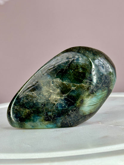 Labradorite free-form (D)