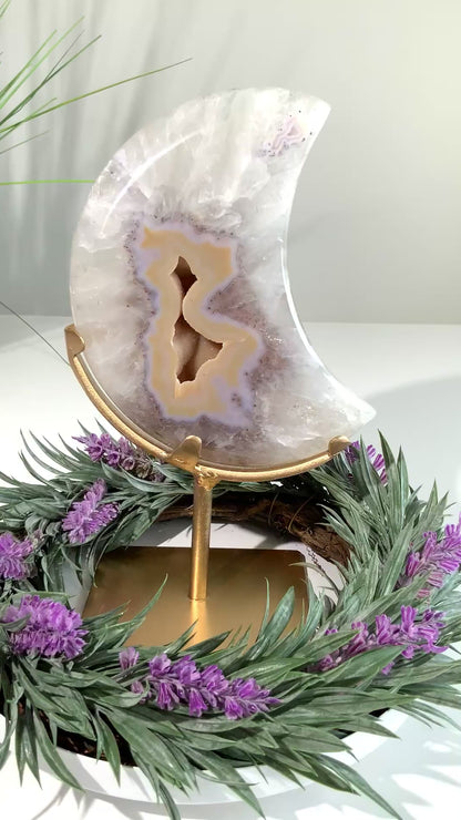 Beautiful Agate Moon with Druzy -H